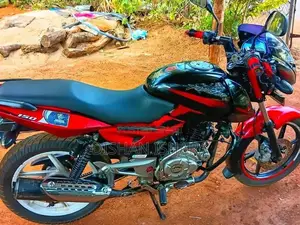 Bajaj Pulsar 150 2015