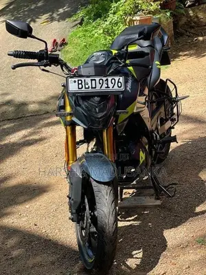 Hero Hunk 160R 2026