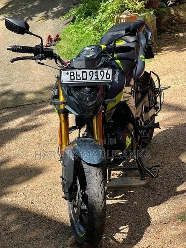 Hero Hunk 160R 2026