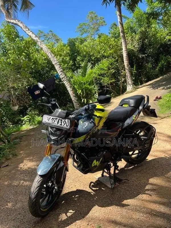 Hero Hunk 160R 2026