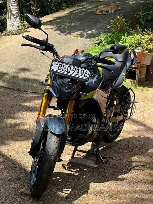 Hero Hunk 160R 2026