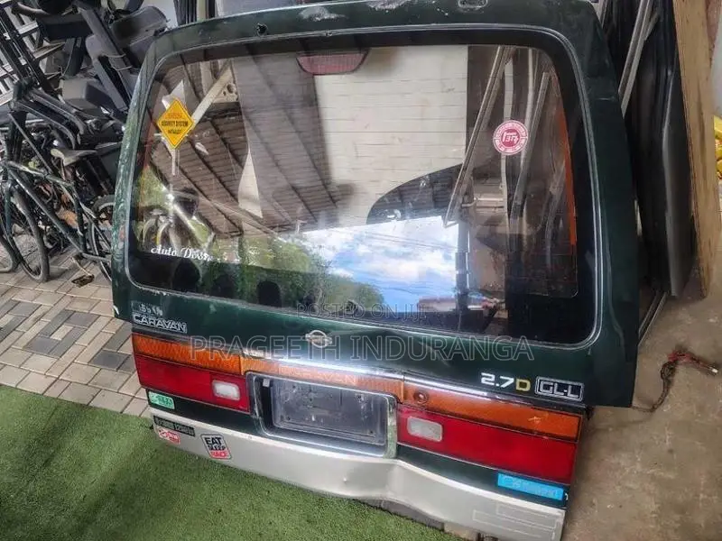 Nissan Almera Door
