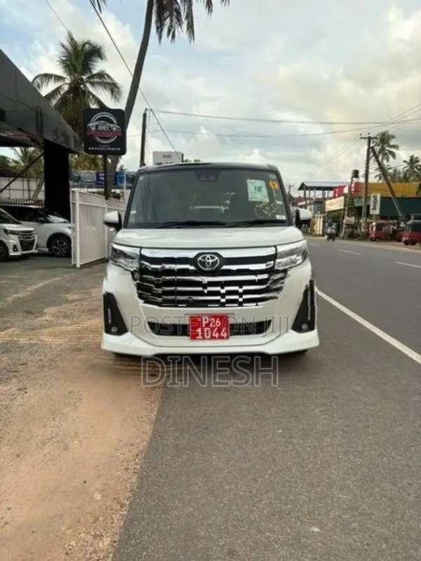 Toyota Roomy CUSTOM GT 2026
