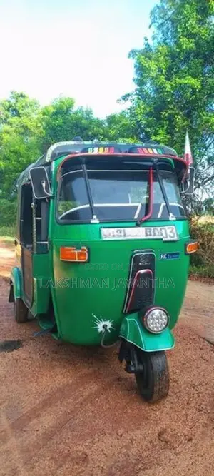Bajaj RE 2004