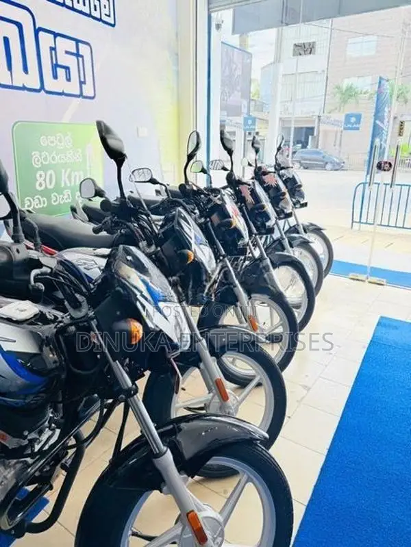 Bajaj CT100 2026