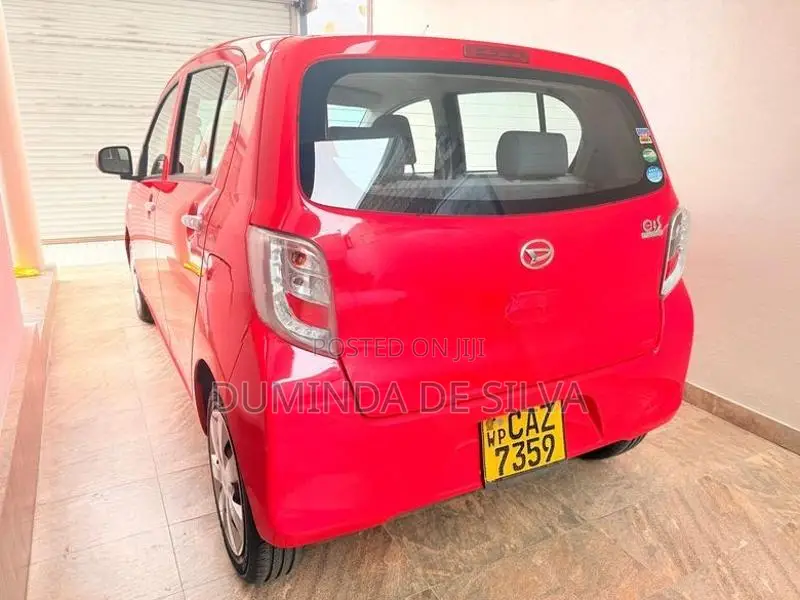 Daihatsu Mira 2017