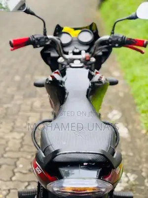 Bajaj Discover 2011