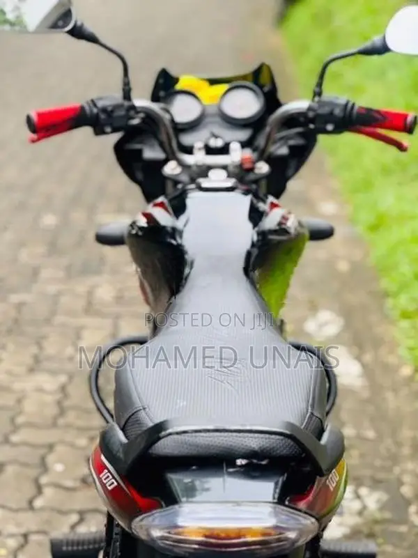 Bajaj Discover 2011