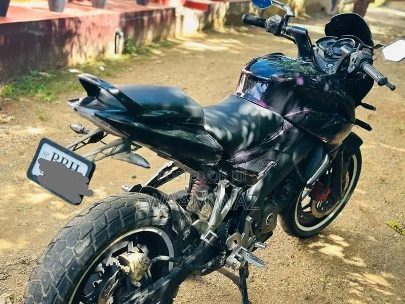 Bajaj Pulsar NS200 2018
