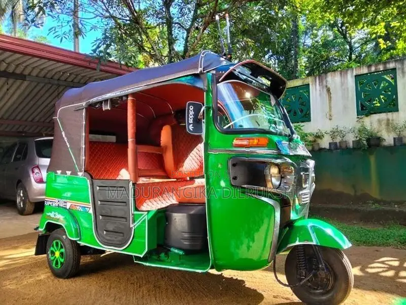 Bajaj RE Three Wheeler 2015
