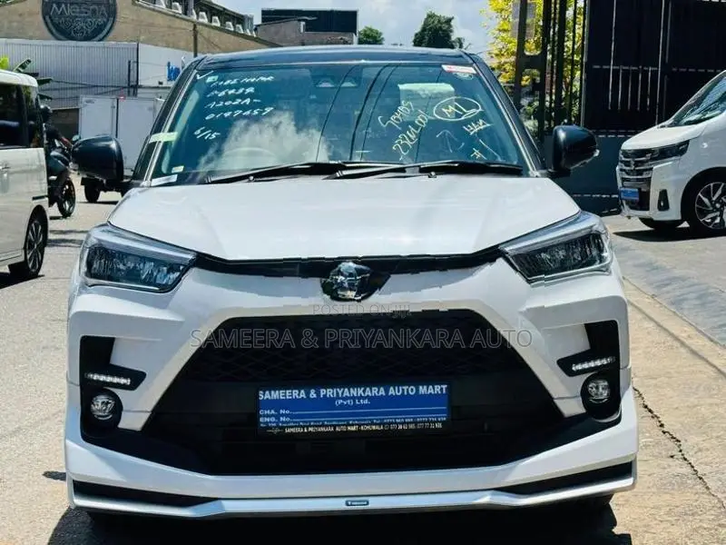 Toyota Raize Z Grade 4-Way Hybrid 2026