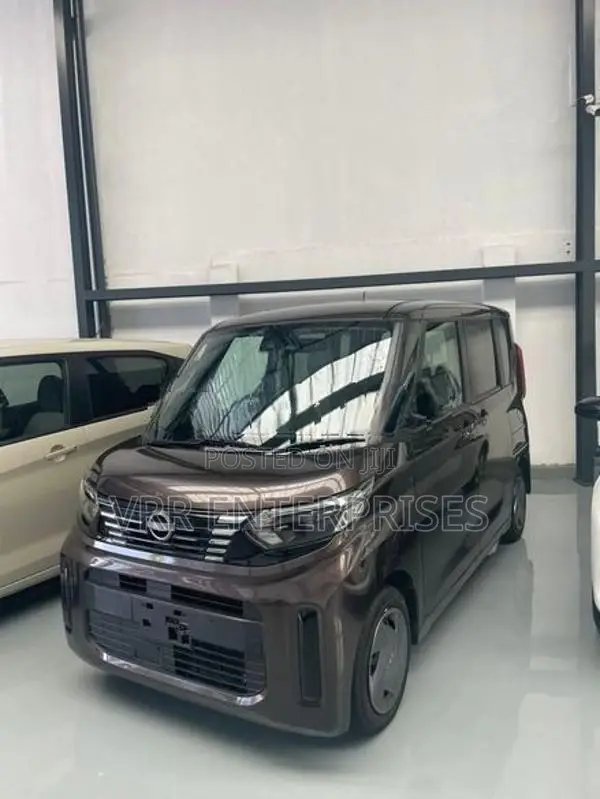 Nissan Roox 2024