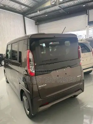 Nissan Roox 2024