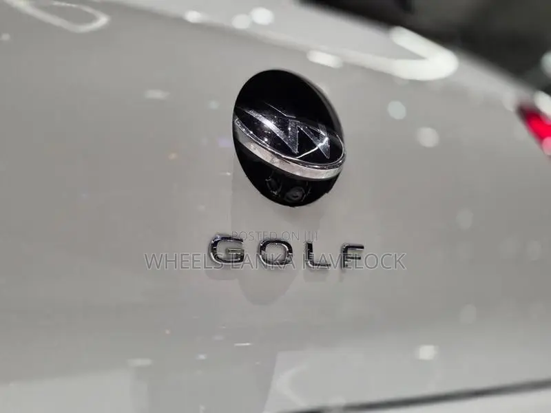 Volkswagen Golf eTSI ACTIVE 2023