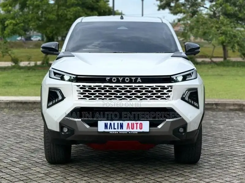 Toyota Hilux Travo Overland Plus 2026