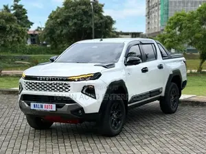 Toyota Hilux Travo Overland Plus 2026