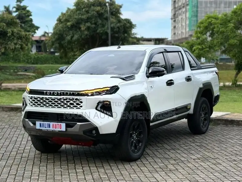 Toyota Hilux Travo Overland Plus 2026