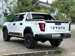 Toyota Hilux Travo Overland Plus 2026