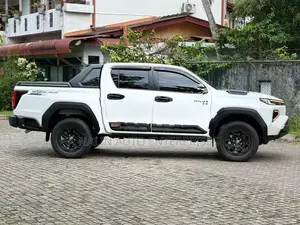 Toyota Hilux Travo Overland Plus 2026