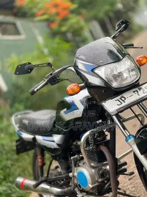 Bajaj CT100 2005