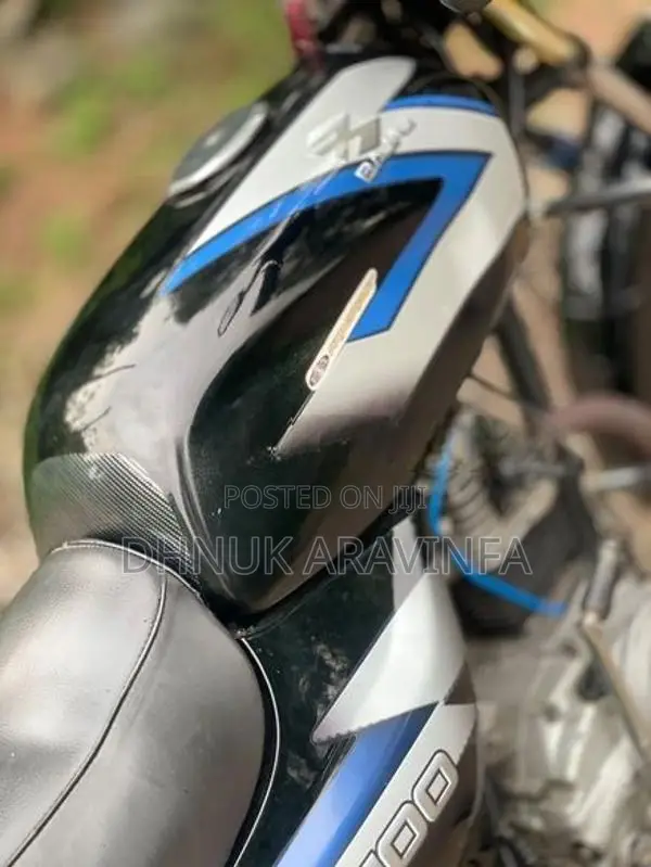 Bajaj CT100 2005