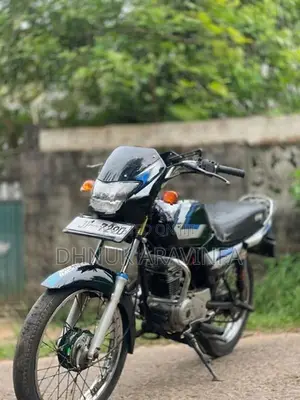 Bajaj CT100 2005