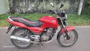Bajaj Pulsar 180 2004