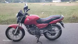 Bajaj Pulsar 180 2004