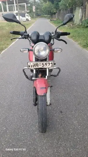 Bajaj Pulsar 180 2004
