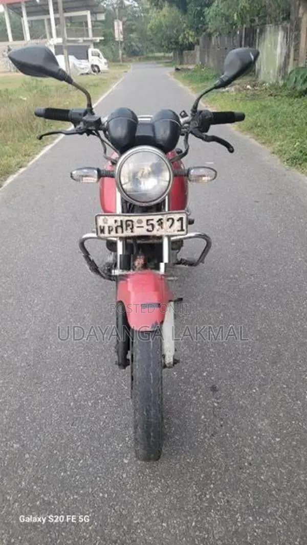 Bajaj Pulsar 180 2004