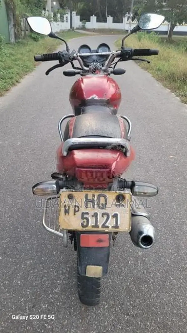 Bajaj Pulsar 180 2004