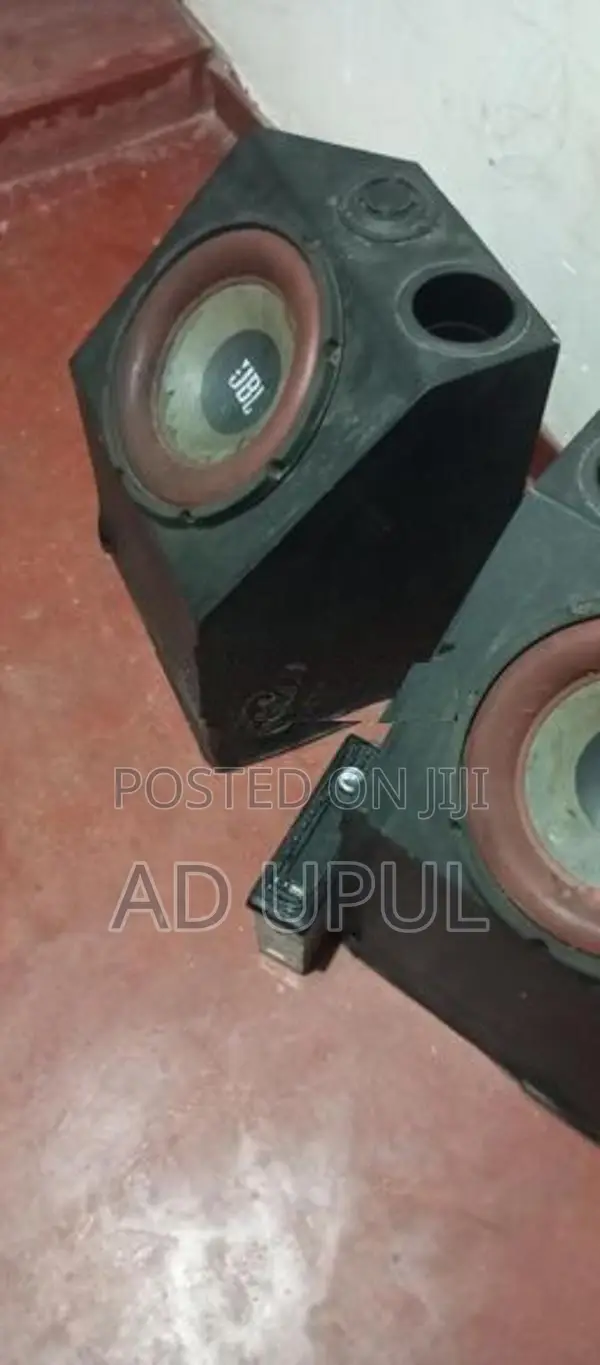 Three Wheel Speaker