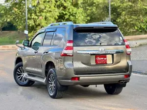 Toyota Land Cruiser Prado 150 6-FWD 2015