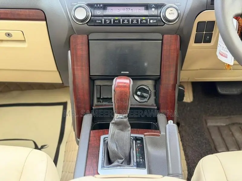 Toyota Land Cruiser Prado 150 6-FWD 2015