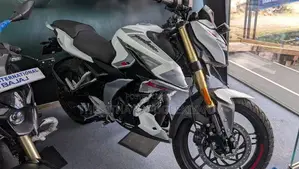 Bajaj Pulsar N160 Premium white2026 2026