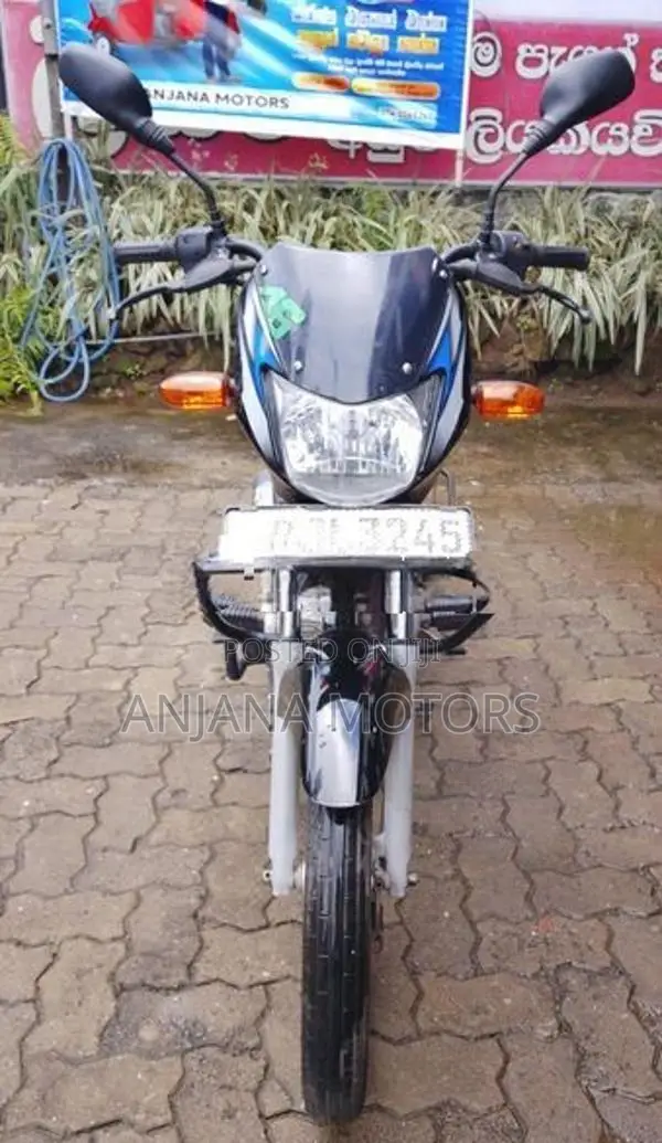 Bajaj CT100 2024