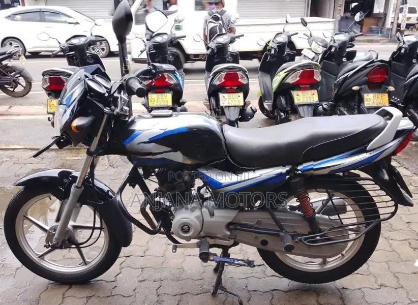 Bajaj CT100 2024