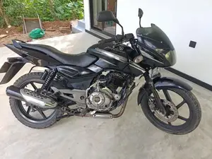 Bajaj Pulsar 150 2015