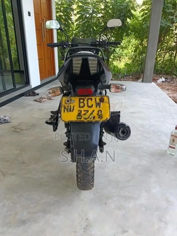 Bajaj Pulsar 150 2015