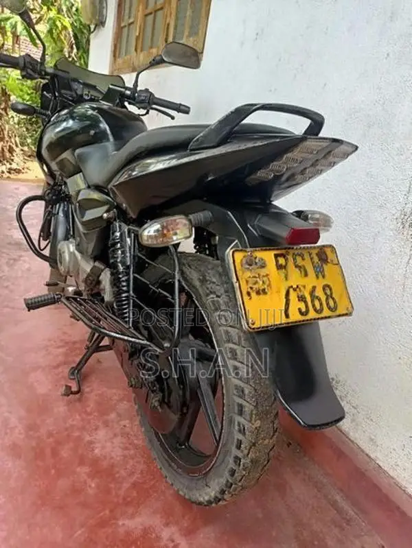 Bajaj Pulsar 150 2015
