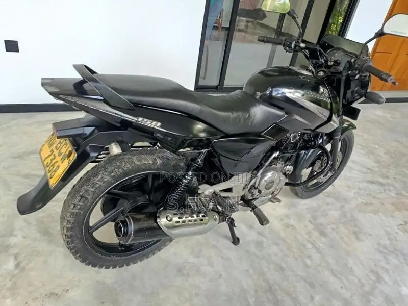 Bajaj Pulsar 150 2015