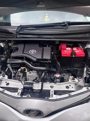 Toyota Vitz 2015