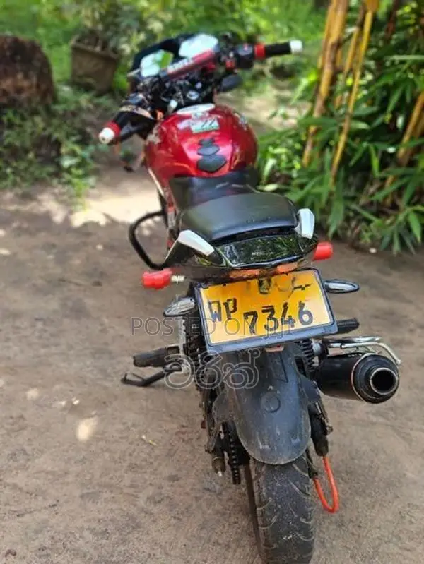 Bajaj Pulsar 180 2011