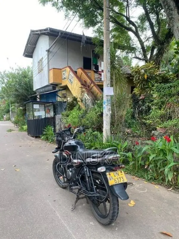 Bajaj Discover 2010