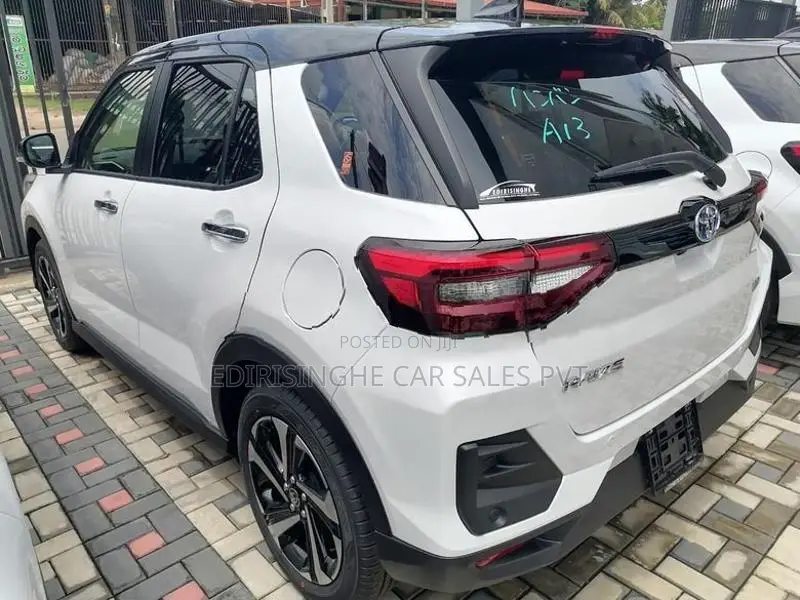 Toyota Raize Hybrid brand new 2026