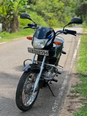 Bajaj CT100 2016
