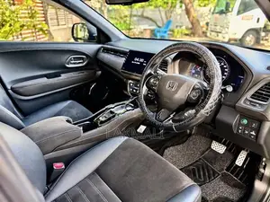 Honda Vezel RS Sensing 2017