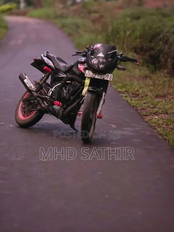 Bajaj Pulsar 150 2004