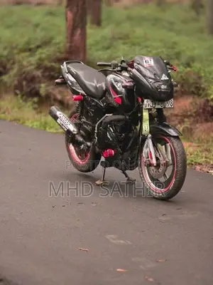 Bajaj Pulsar 150 2004