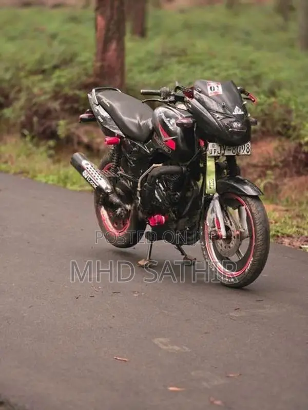 Bajaj Pulsar 150 2004